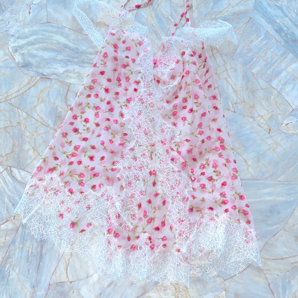 Small Sheer Rose Lace Trim Nighty Slip Night Gown Top Cami Lingerie Rosebud
